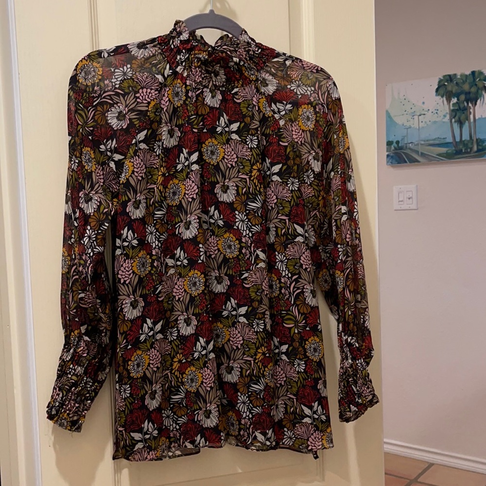 Zara top Medium
